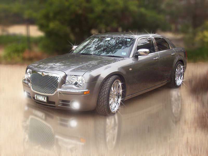 Chrysler 300 Limo Silver. 300c Silver Chrysler Sedan